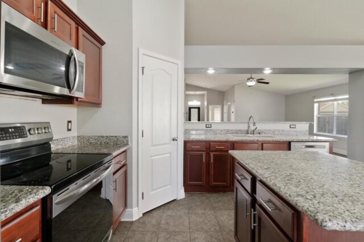 Picture of Home For Sale in Crestview, Florida, United States