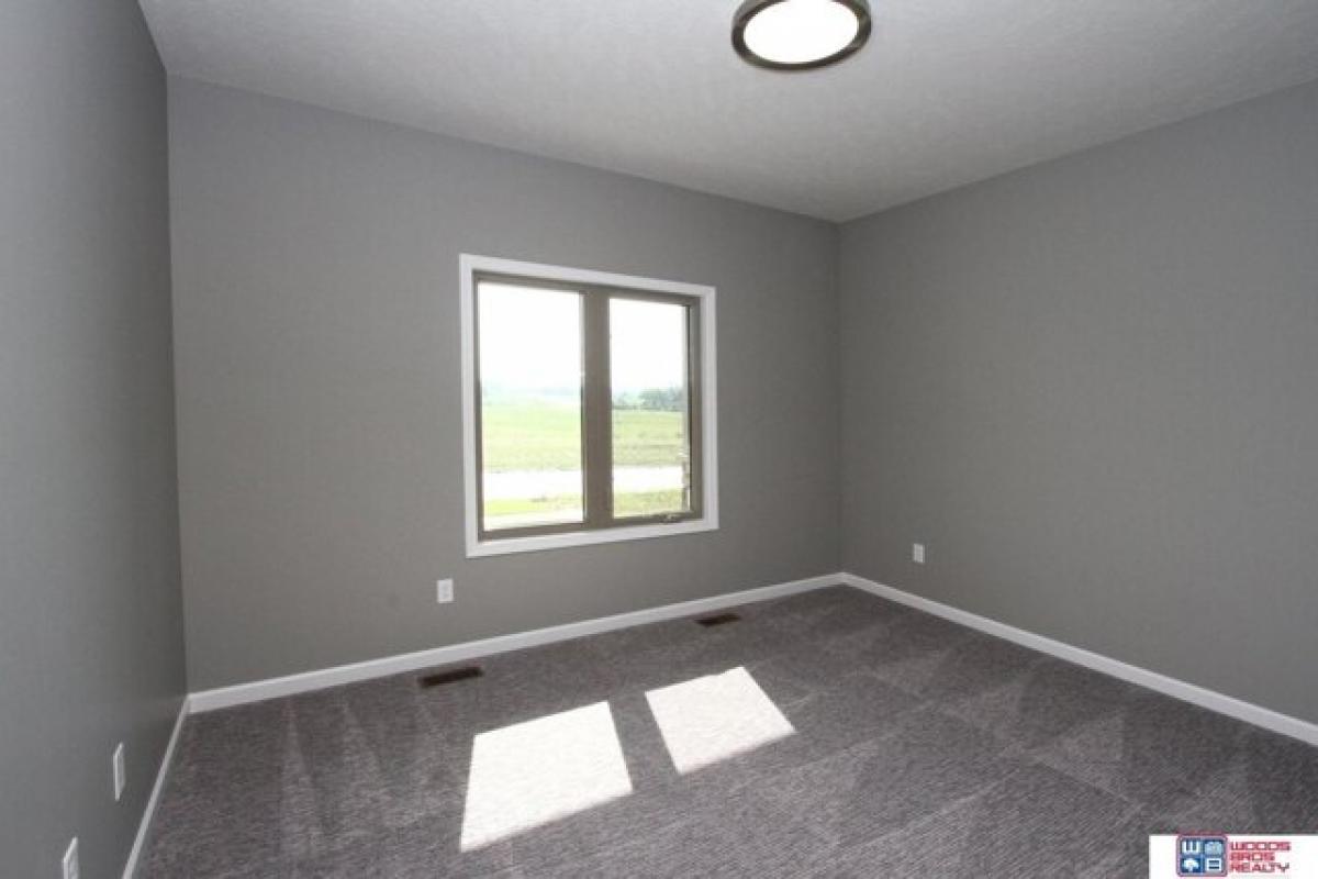 Picture of Home For Sale in Lincoln, Nebraska, United States