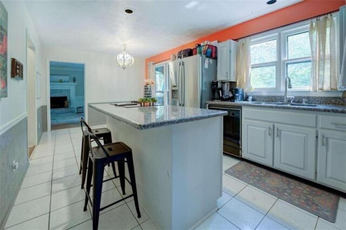 Picture of Home For Sale in Stone Mountain, Georgia, United States