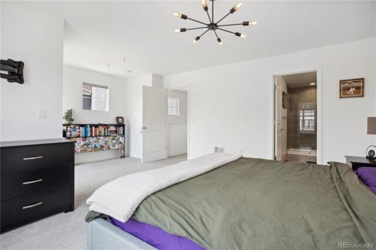 Picture of Home For Sale in Arvada, Colorado, United States