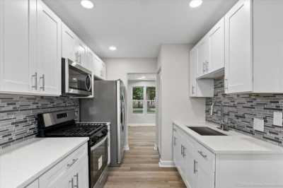 Home For Sale in Lansing, Illinois