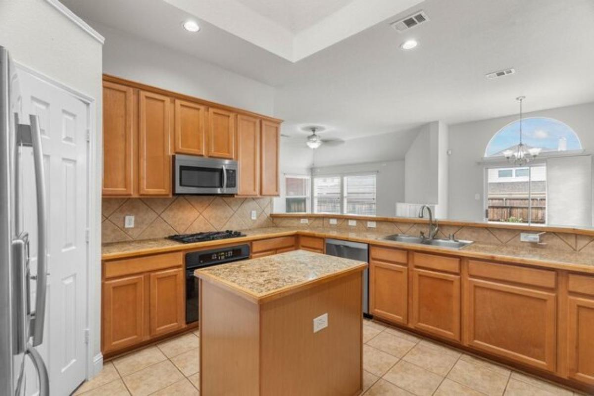 Picture of Home For Sale in Frisco, Texas, United States