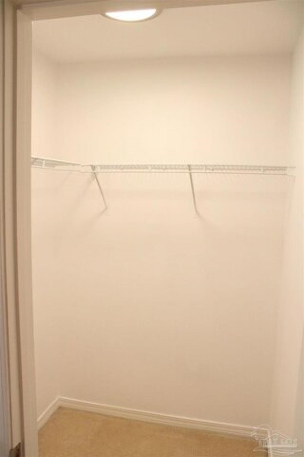 Picture of Home For Sale in Milton, Florida, United States