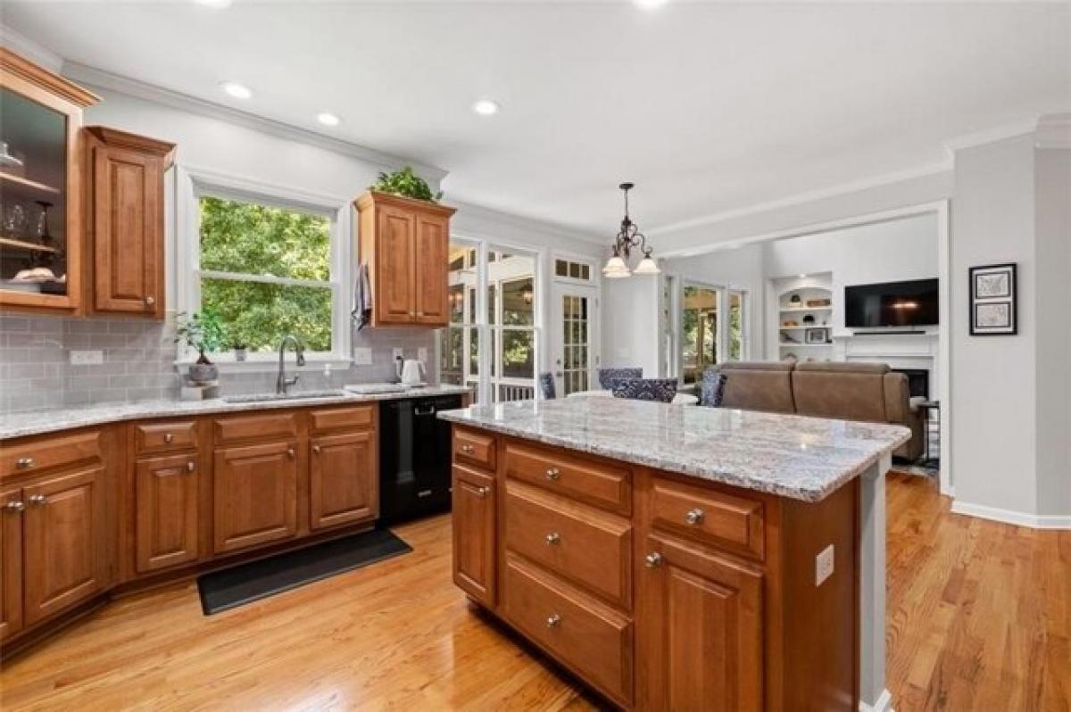 Picture of Home For Sale in Cumming, Georgia, United States