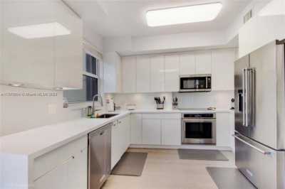 Home For Rent in Key Biscayne, Florida