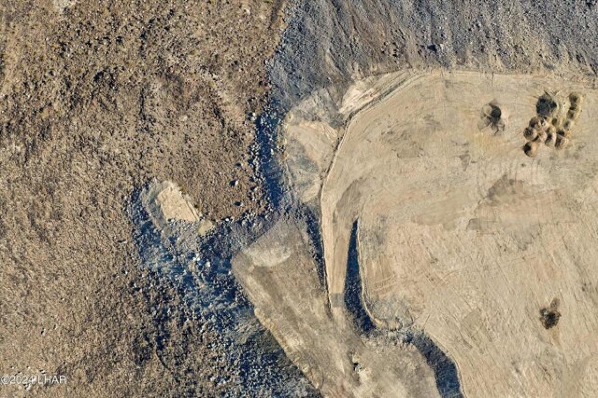 Picture of Residential Land For Sale in Lake Havasu City, Arizona, United States