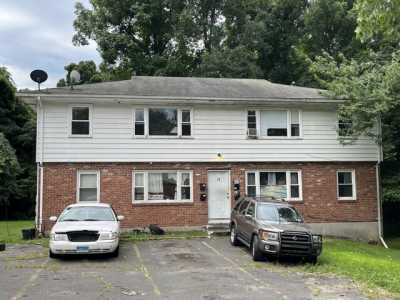 Home For Sale in Waterbury, Connecticut