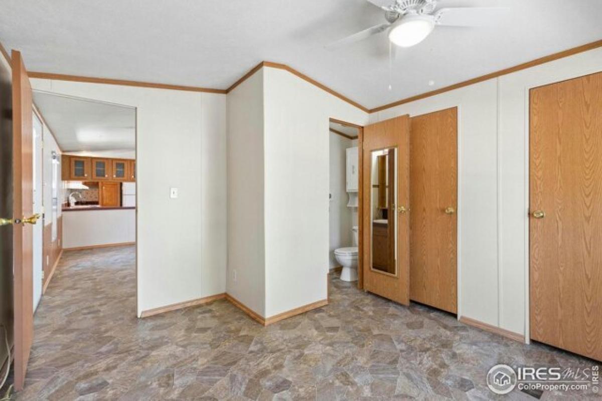 Picture of Home For Sale in Longmont, Colorado, United States