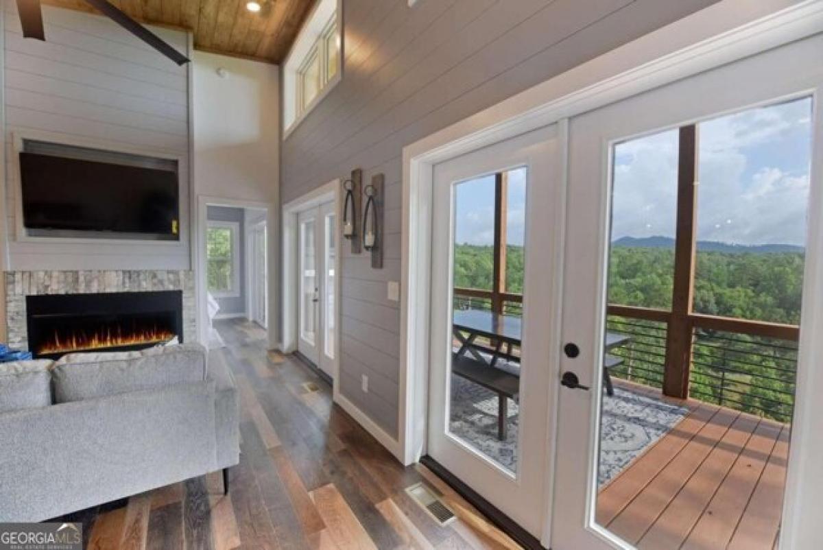 Picture of Home For Sale in Mineral Bluff, Georgia, United States