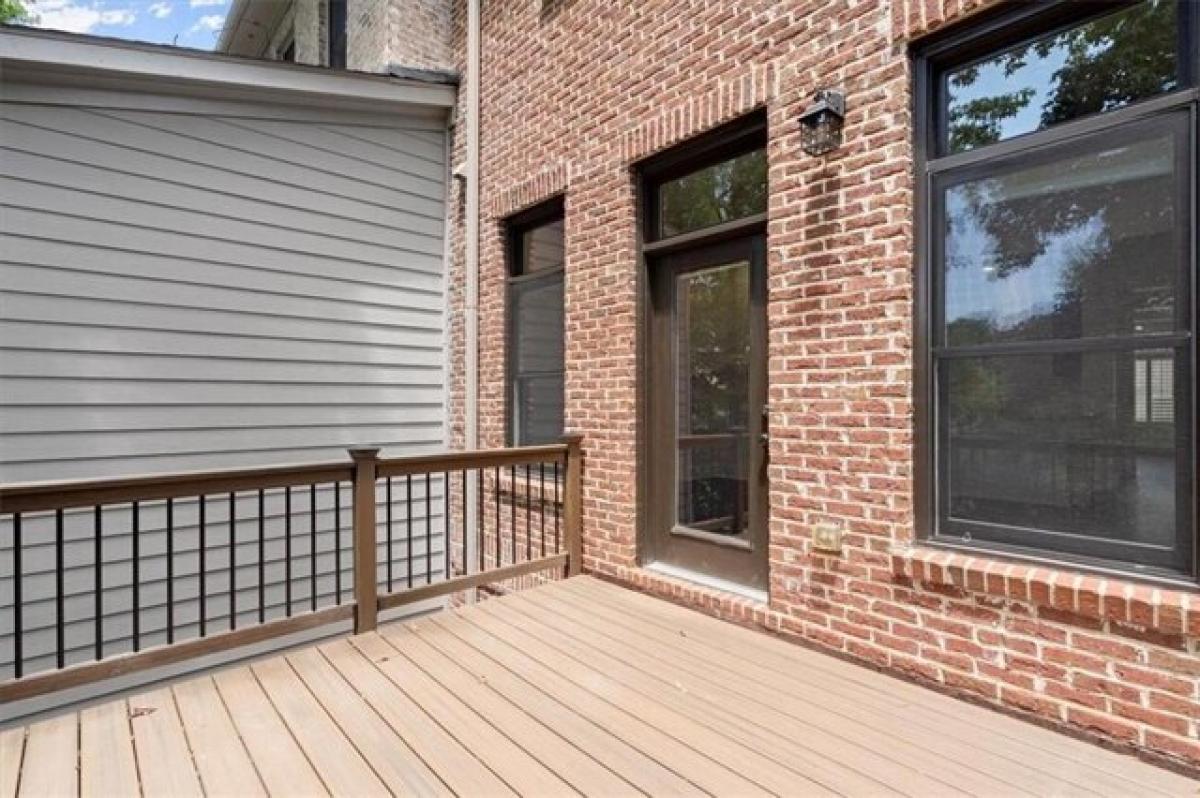 Picture of Home For Sale in Alpharetta, Georgia, United States