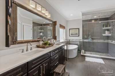 Home For Sale in Pace, Florida