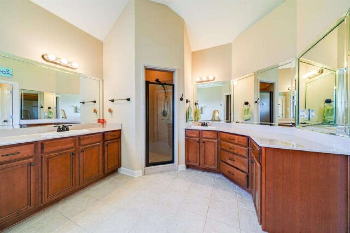 Picture of Home For Sale in Bartlett, Tennessee, United States