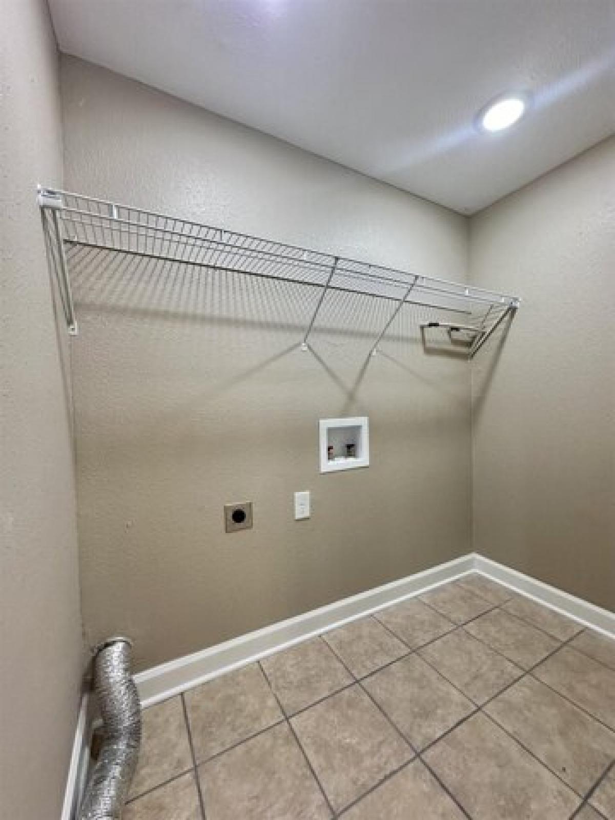 Picture of Home For Sale in Muscle Shoals, Alabama, United States