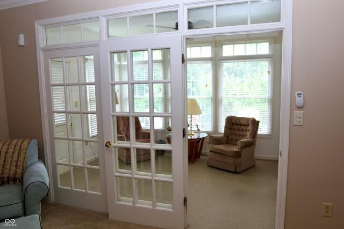 Picture of Home For Sale in Greenfield, Indiana, United States