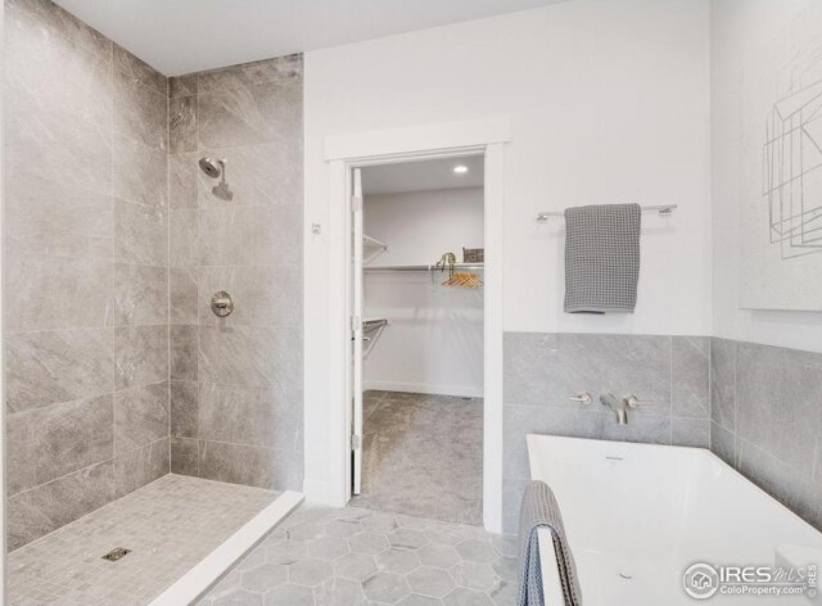 Picture of Home For Sale in Greeley, Colorado, United States