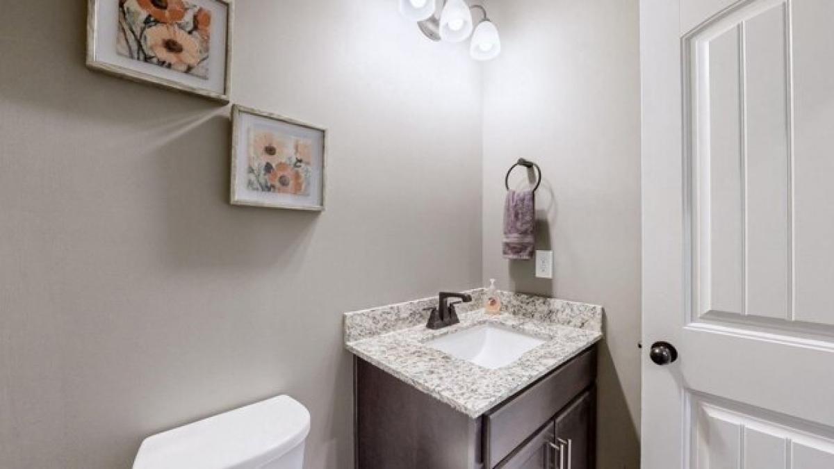 Picture of Home For Sale in Richmond, Kentucky, United States