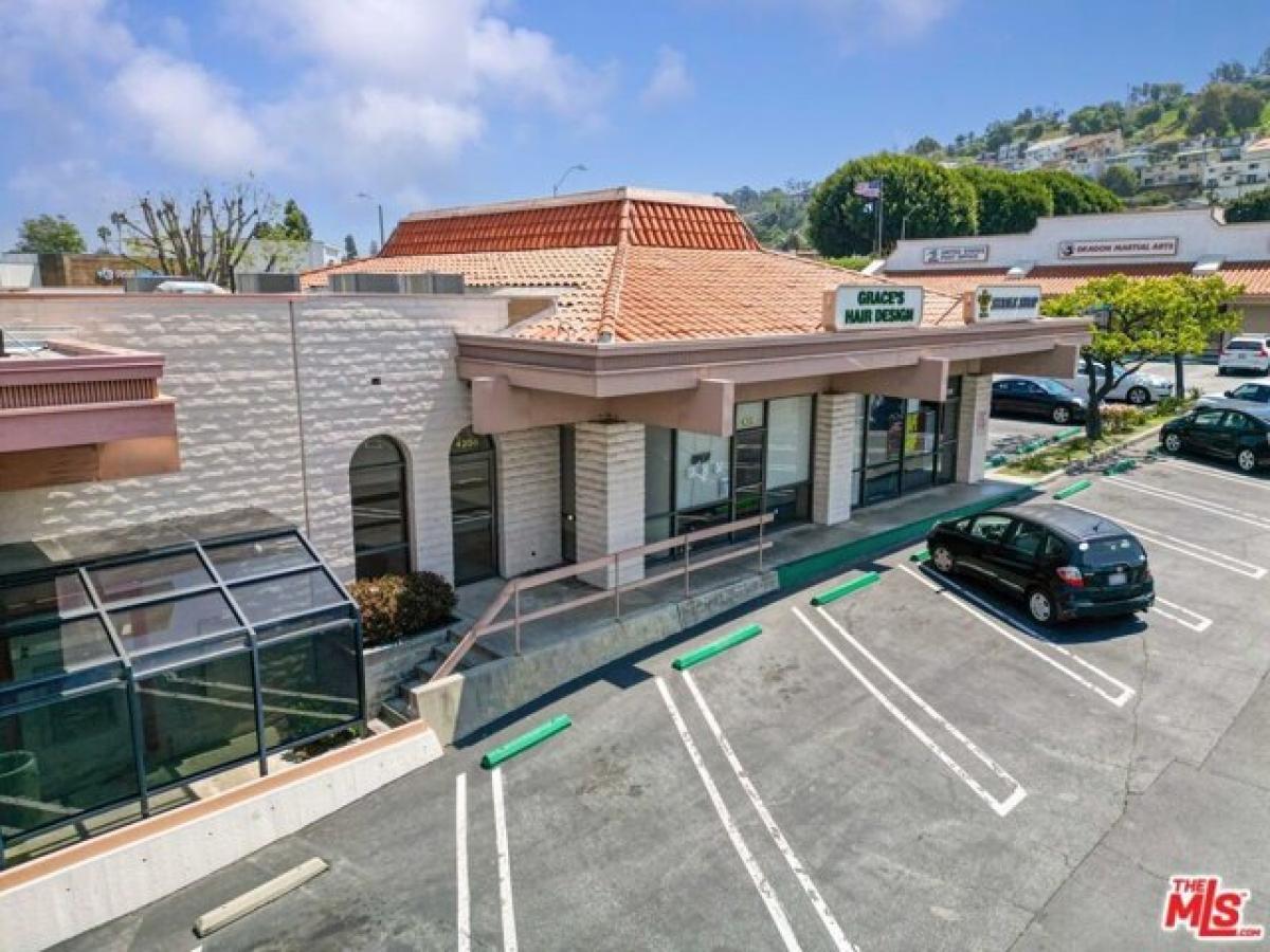 Picture of Home For Sale in Torrance, California, United States