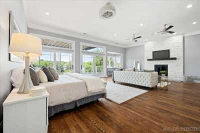 Home For Sale in Saint Charles, Illinois