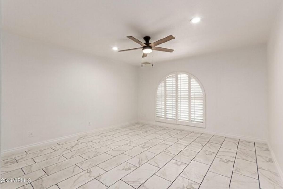 Picture of Home For Sale in Glendale, Arizona, United States