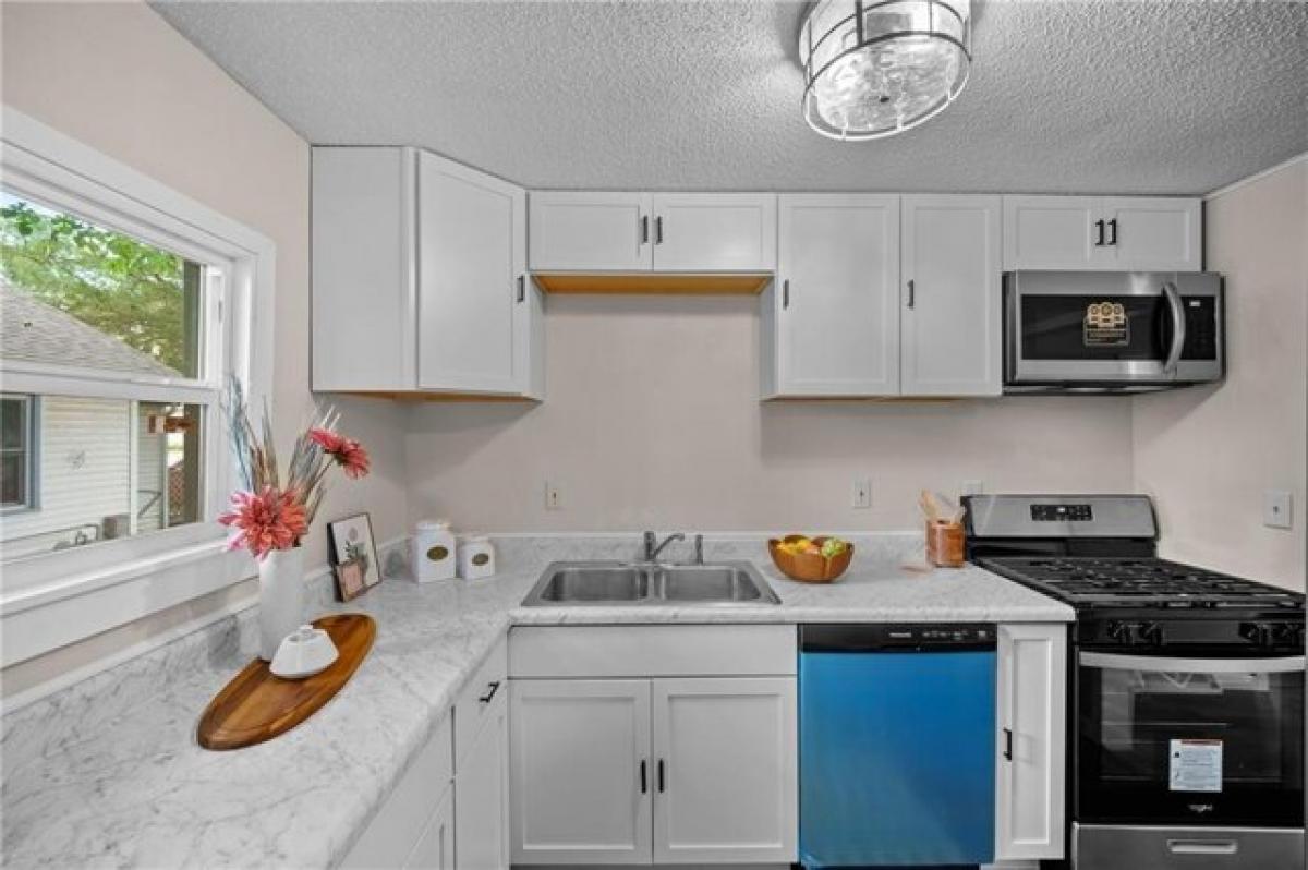 Picture of Home For Sale in Des Moines, Iowa, United States