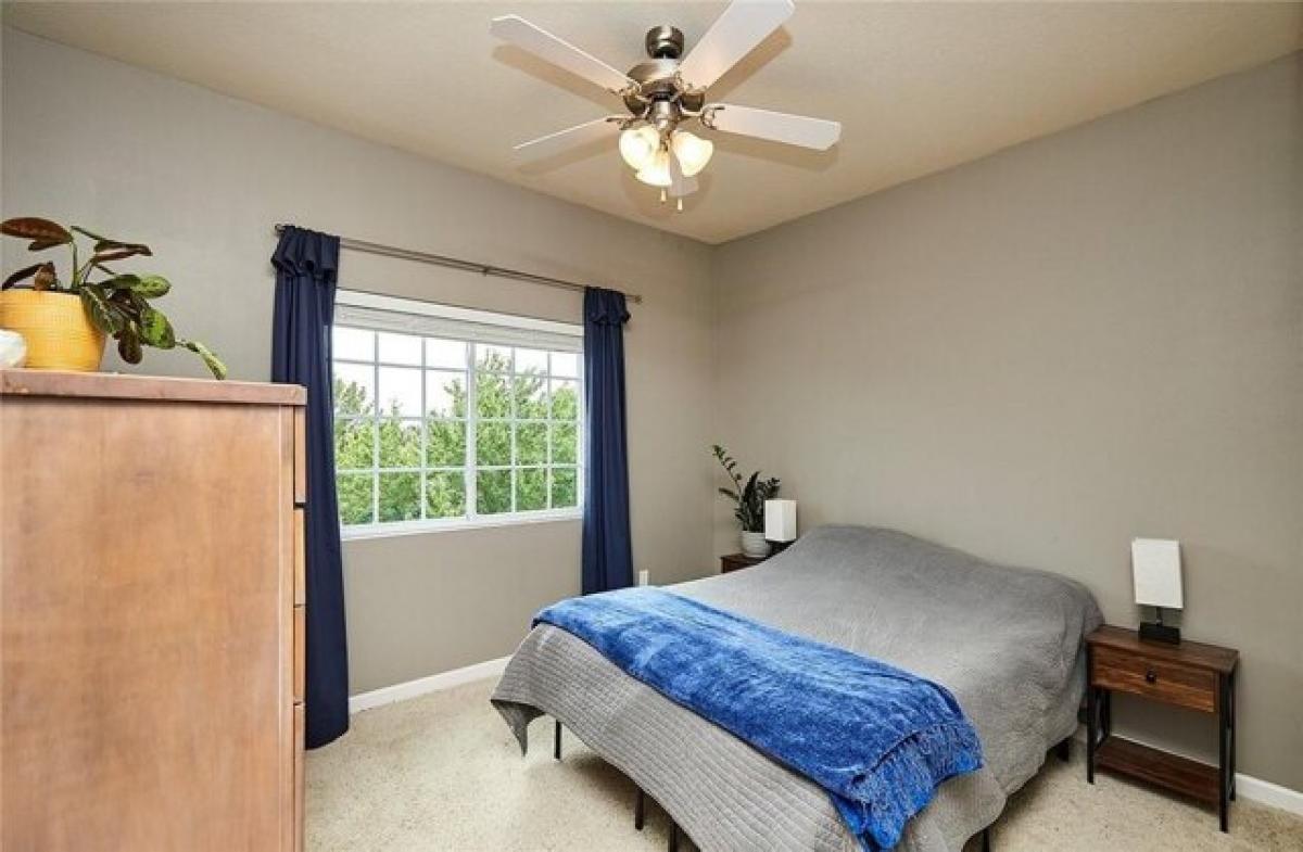 Picture of Home For Sale in West Des Moines, Iowa, United States