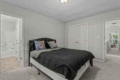 Home For Sale in Apex, North Carolina