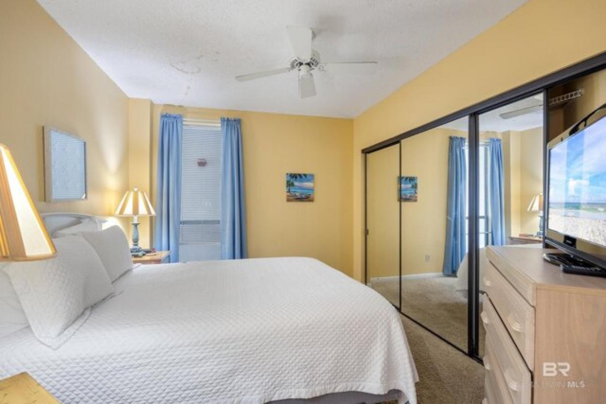 Picture of Home For Sale in Orange Beach, Alabama, United States