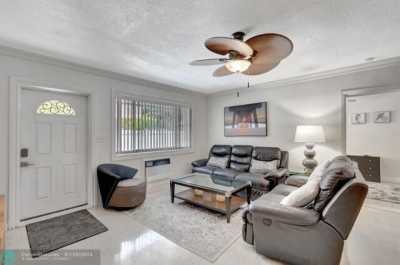 Home For Rent in Deerfield Beach, Florida