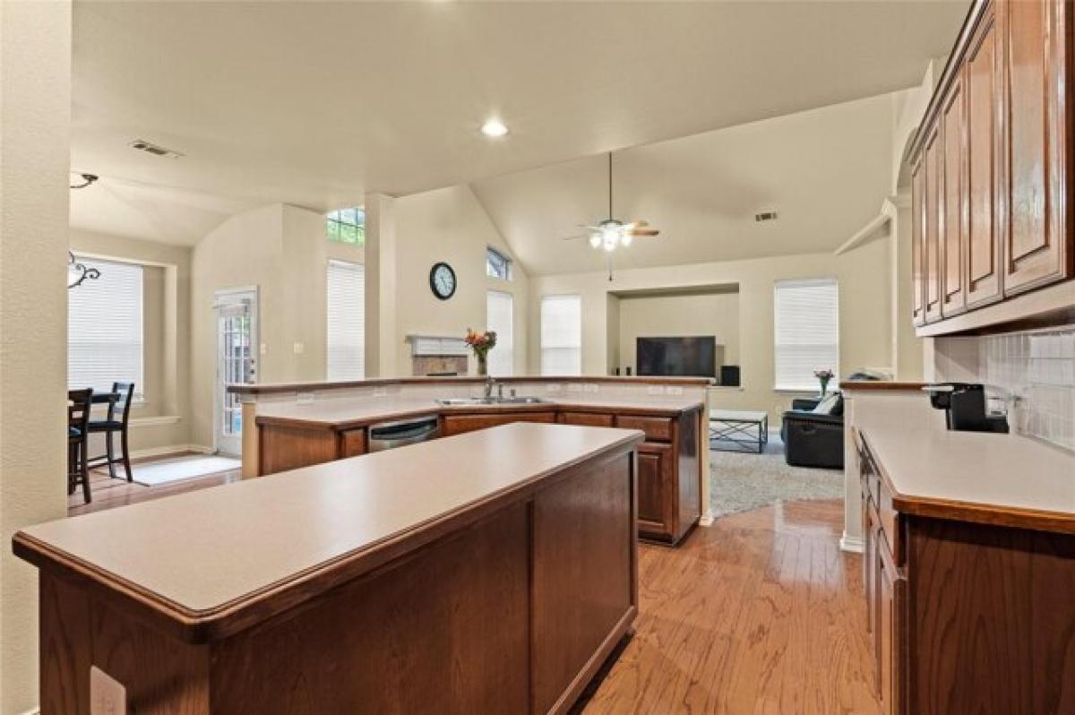 Picture of Home For Sale in Mansfield, Texas, United States