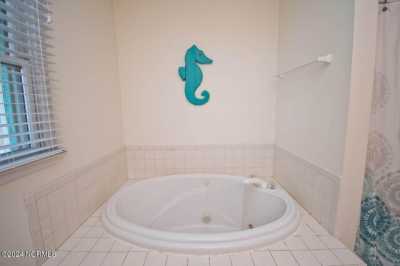 Home For Sale in Emerald Isle, North Carolina