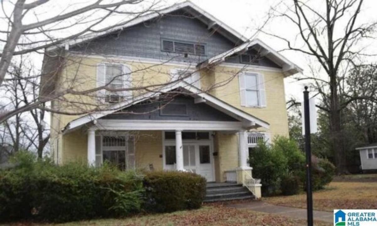 Picture of Home For Sale in Gadsden, Alabama, United States