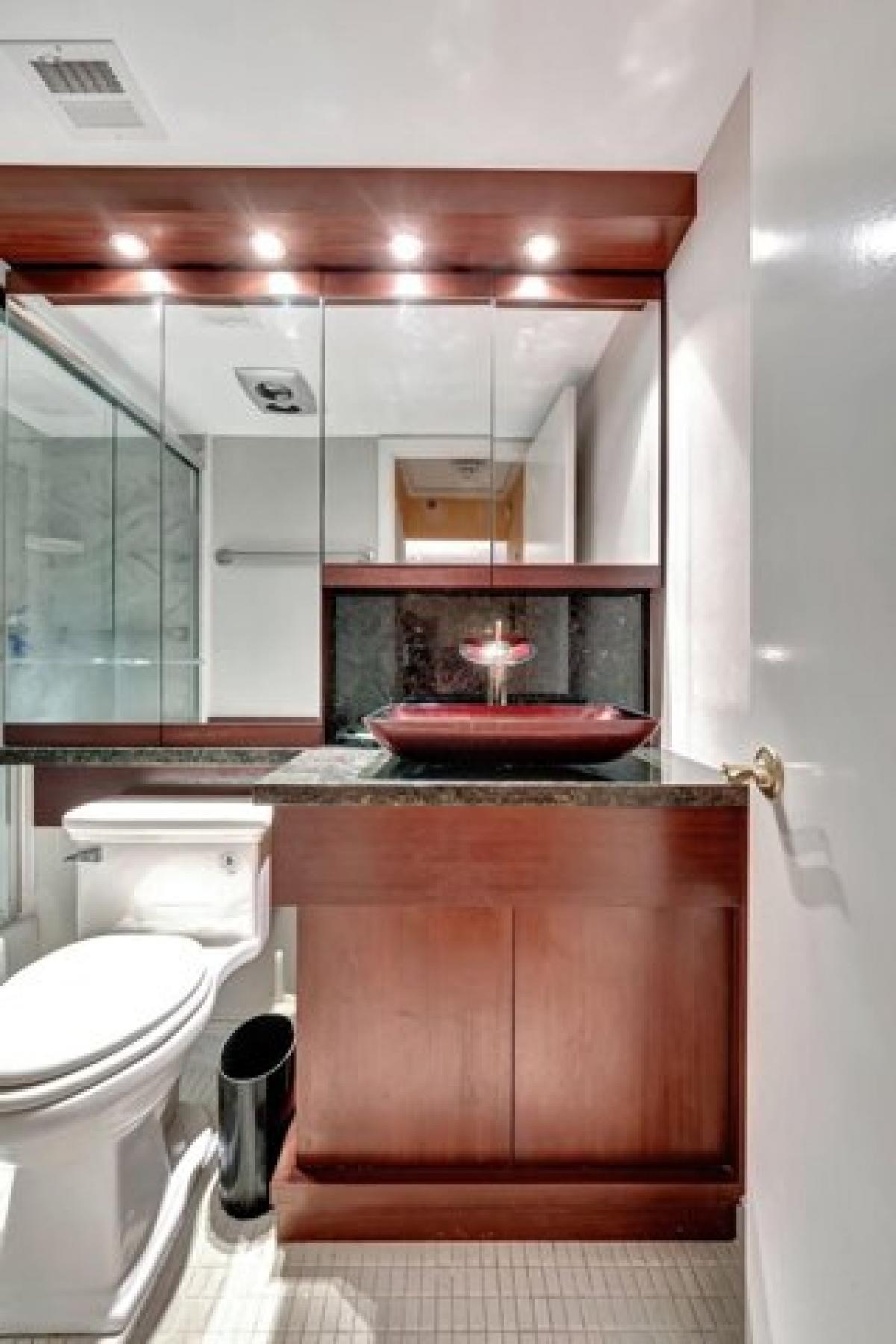 Picture of Home For Sale in Highland Beach, Florida, United States