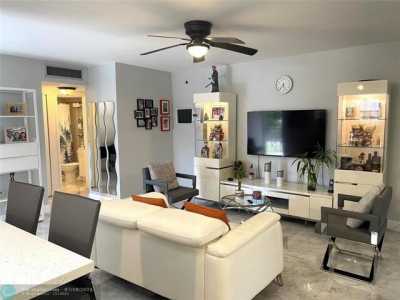 Home For Sale in Plantation, Florida