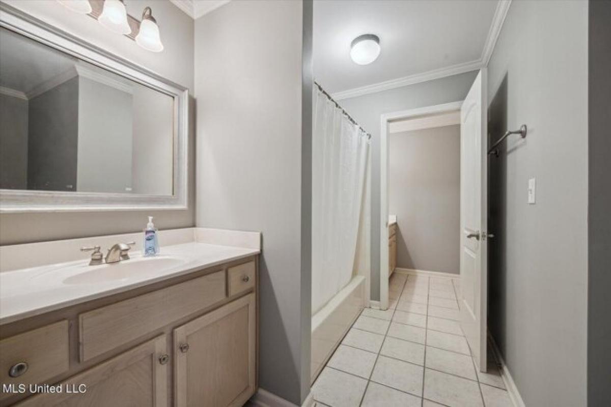 Picture of Home For Sale in Southaven, Mississippi, United States