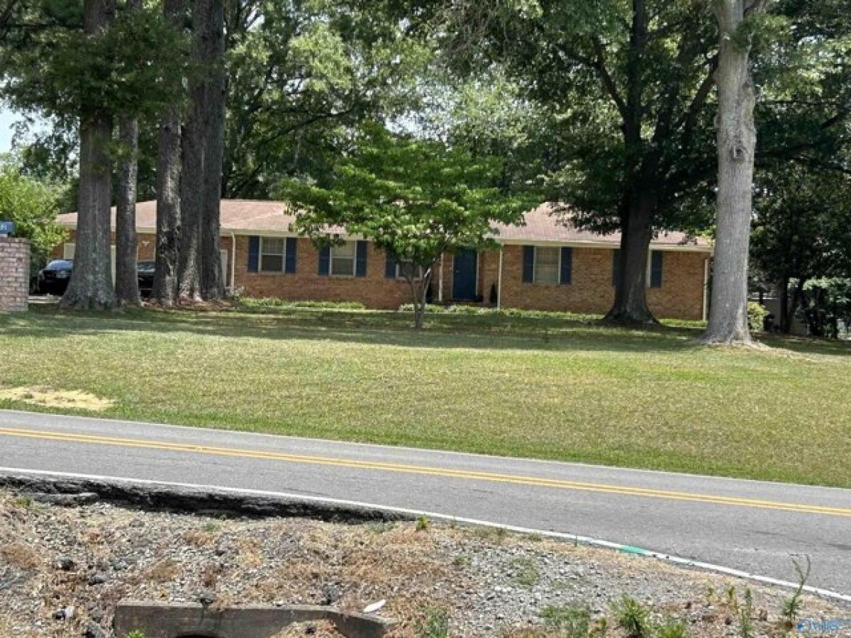 Picture of Home For Sale in Hartselle, Alabama, United States