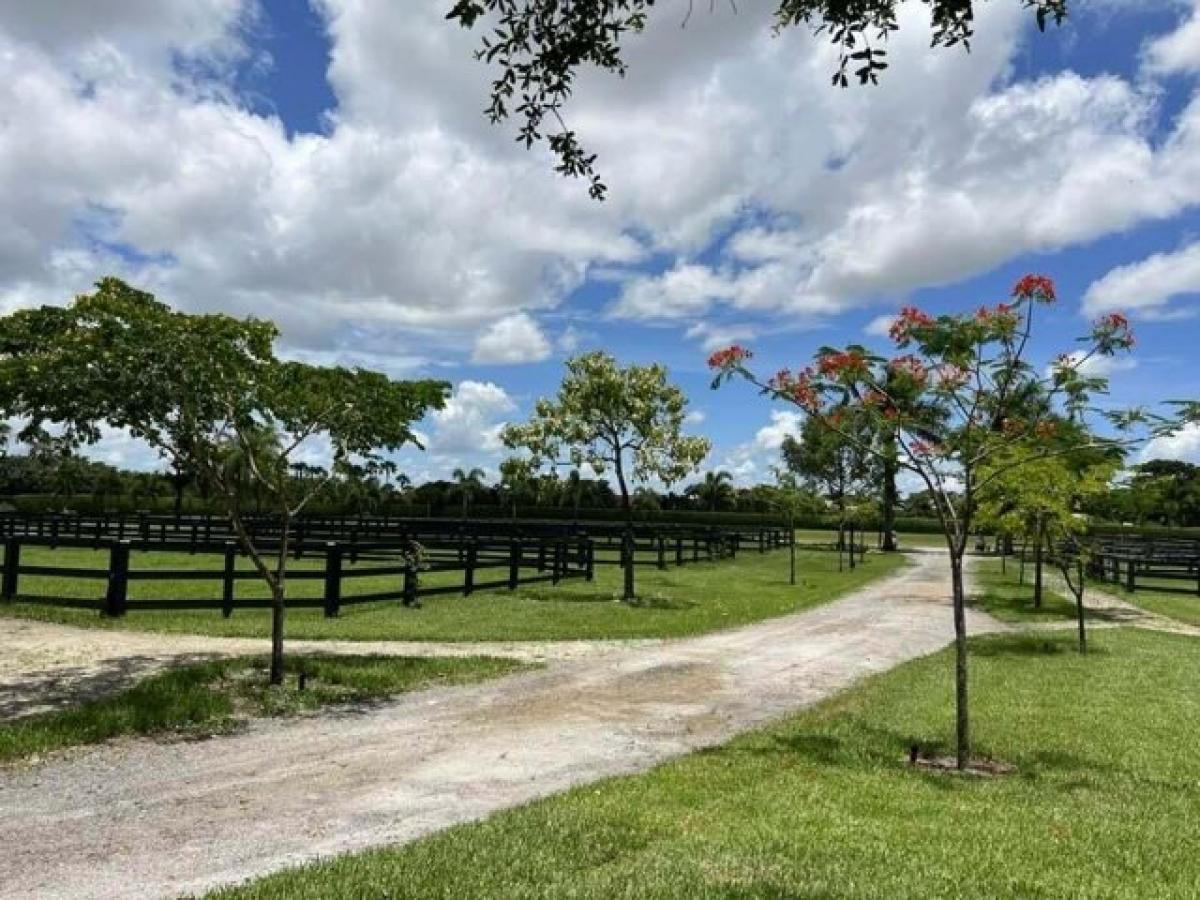 Picture of Home For Sale in Wellington, Florida, United States