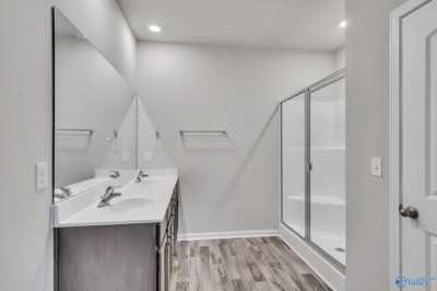 Home For Sale in Harvest, Alabama