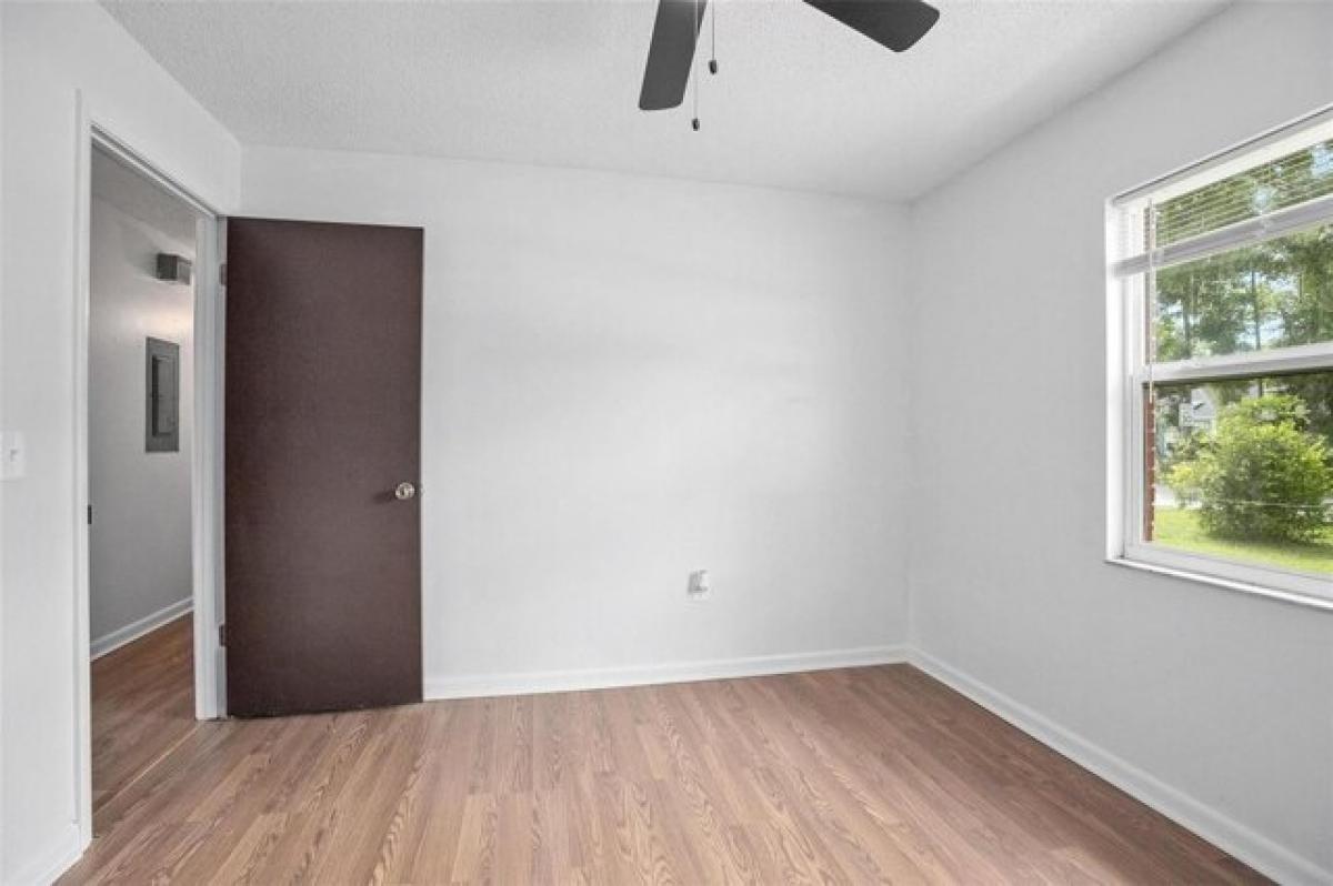 Picture of Home For Sale in Deland, Florida, United States