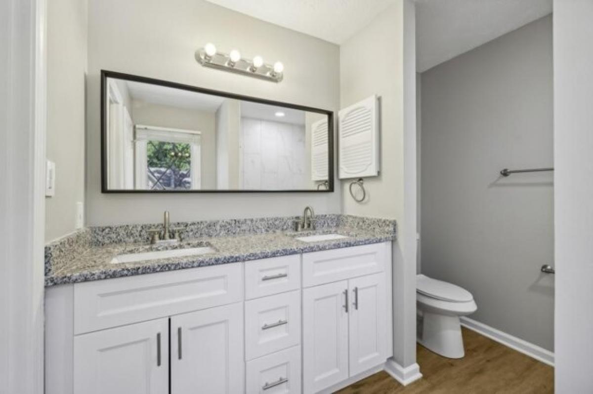 Picture of Home For Sale in Roswell, Georgia, United States