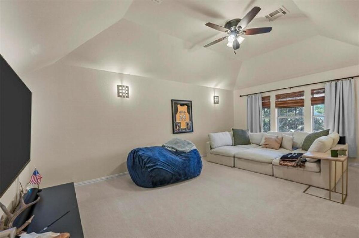 Picture of Home For Sale in Irving, Texas, United States