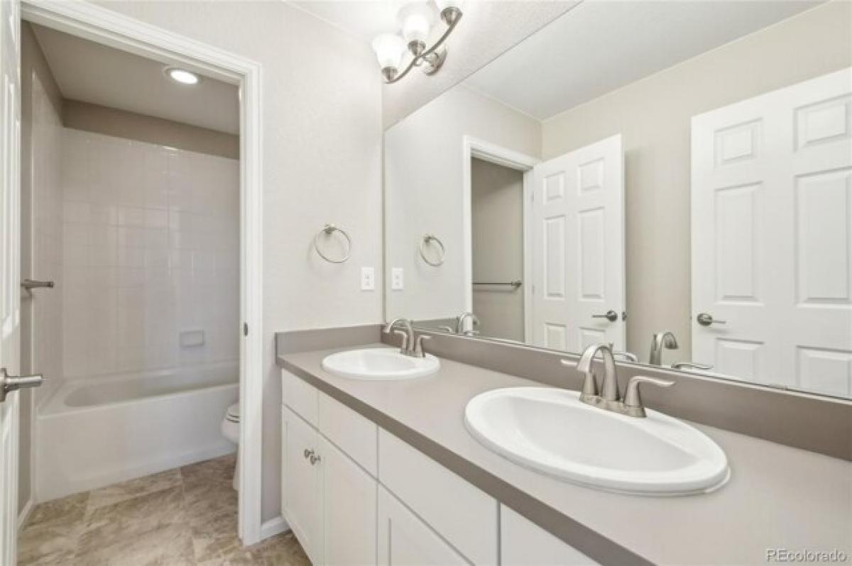 Picture of Home For Sale in Arvada, Colorado, United States