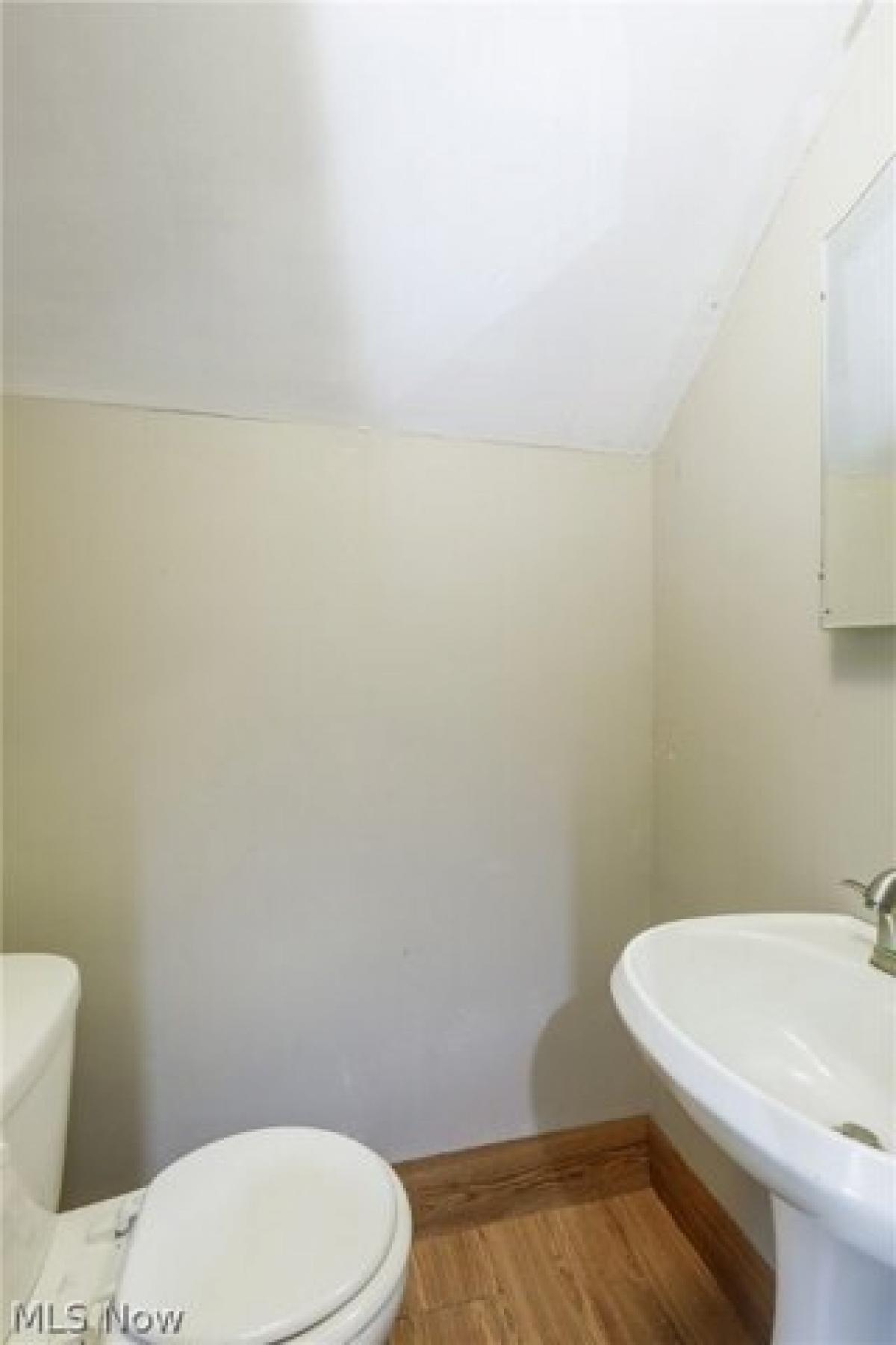 Picture of Home For Sale in Canton, Ohio, United States