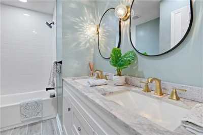 Home For Sale in Overland Park, Kansas