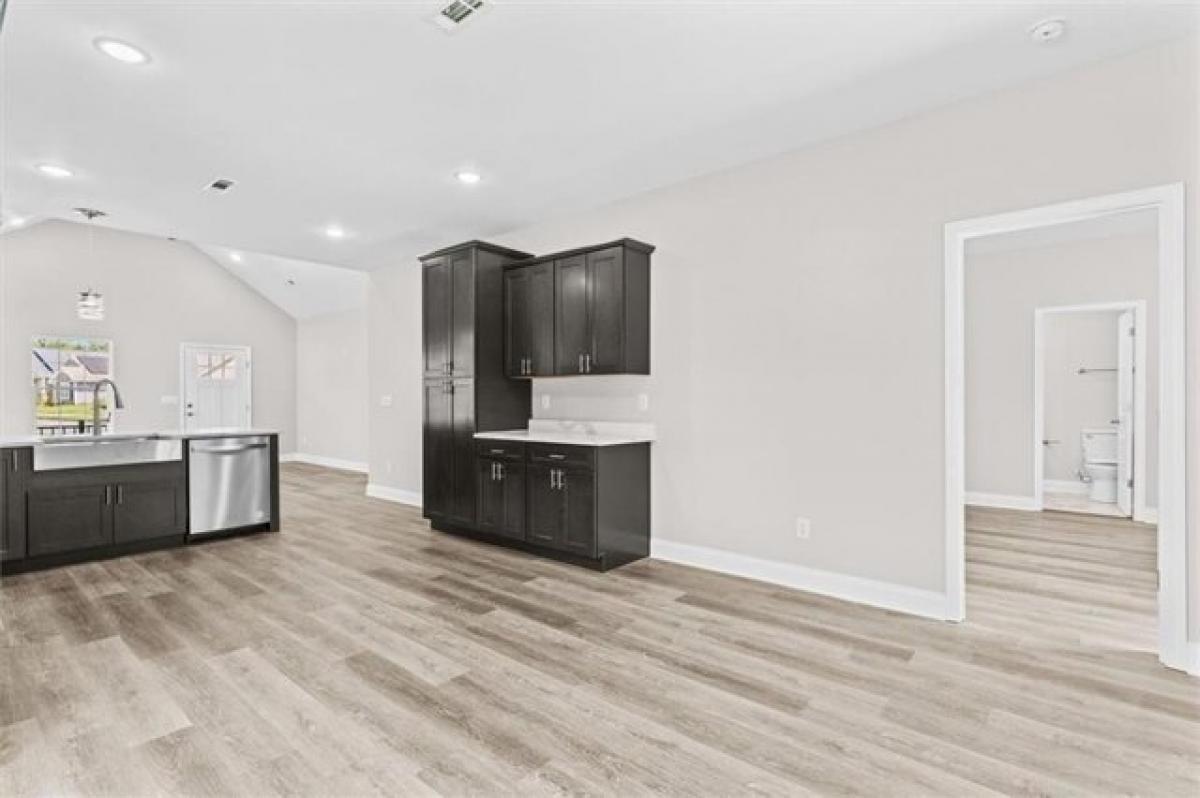 Picture of Home For Sale in Dalton, Georgia, United States