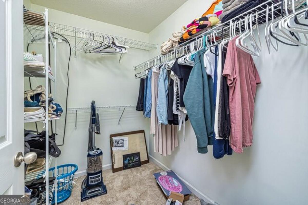 Picture of Home For Sale in Newnan, Georgia, United States