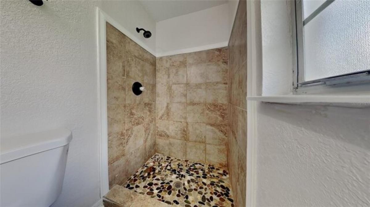 Picture of Home For Sale in Deland, Florida, United States