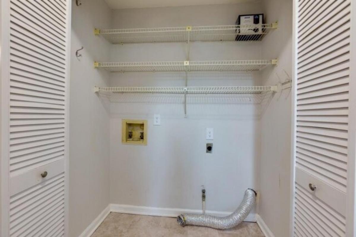 Picture of Home For Sale in Roswell, Georgia, United States