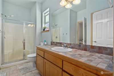 Home For Sale in Lake Stevens, Washington