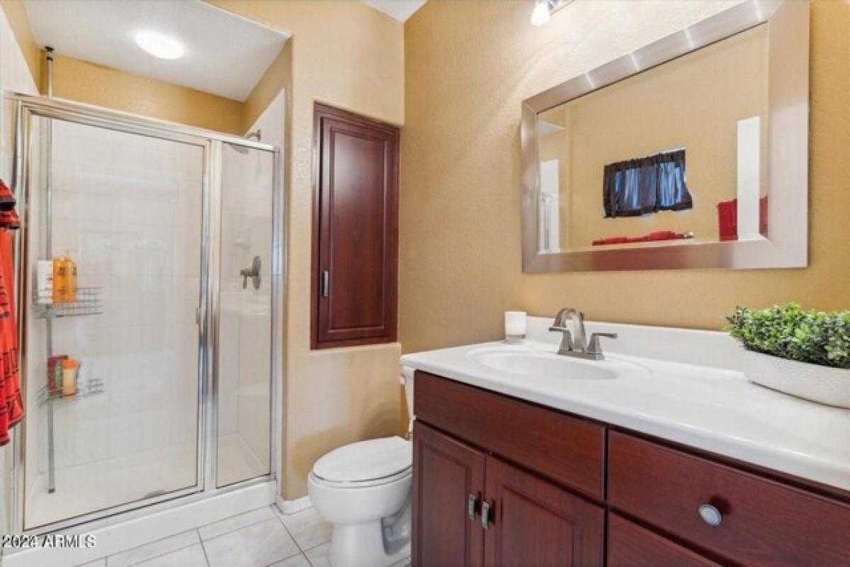 Picture of Home For Sale in Glendale, Arizona, United States