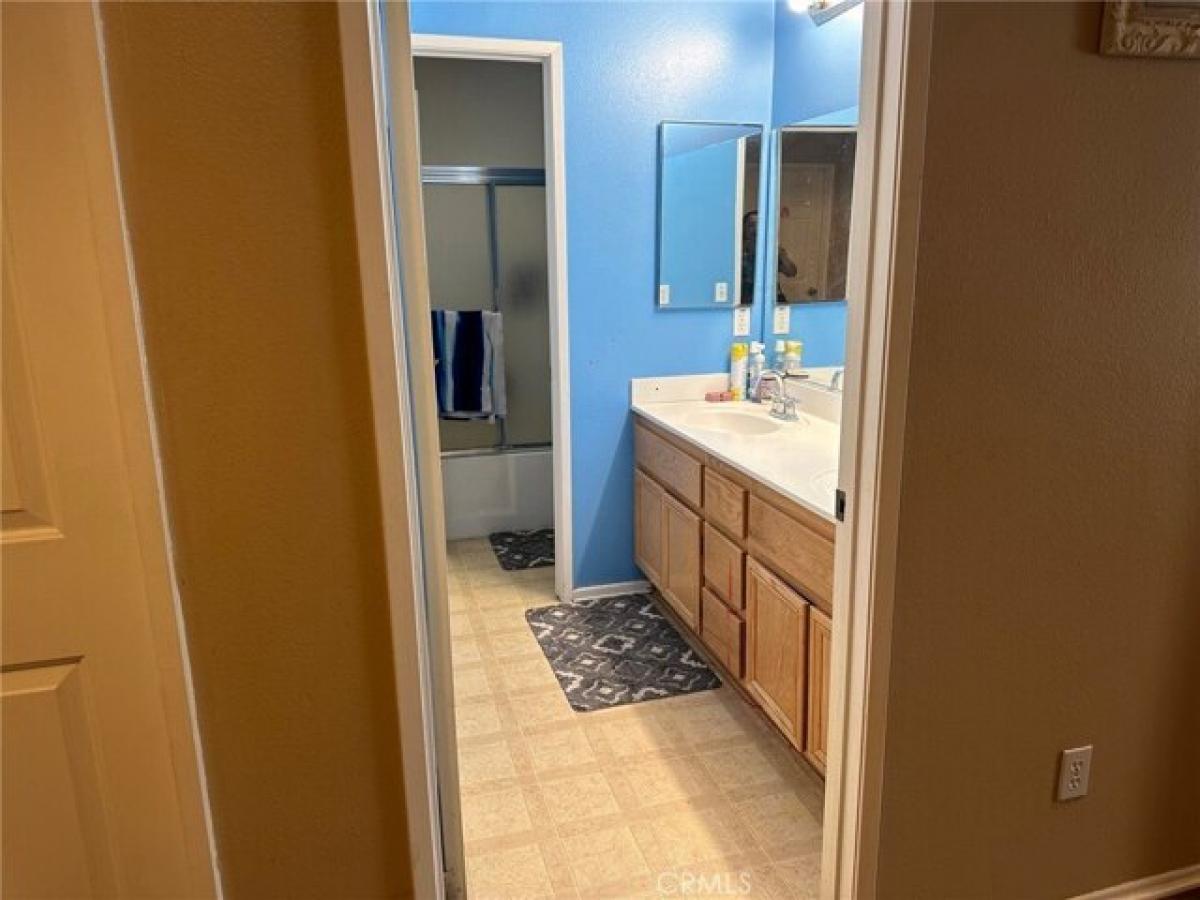 Picture of Home For Sale in Hesperia, California, United States